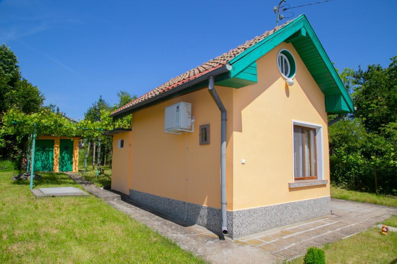 Holiday Home Milkovci Габрово Екстериор снимка